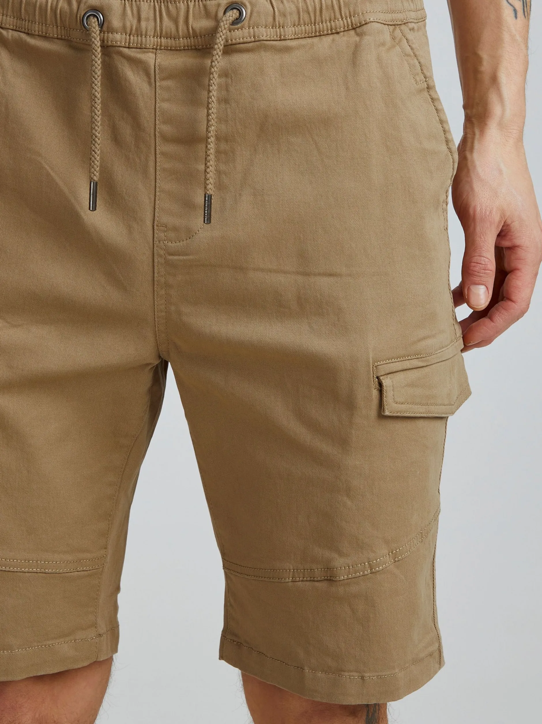 Solid Herren Cargoshorts - SDHenik in beige