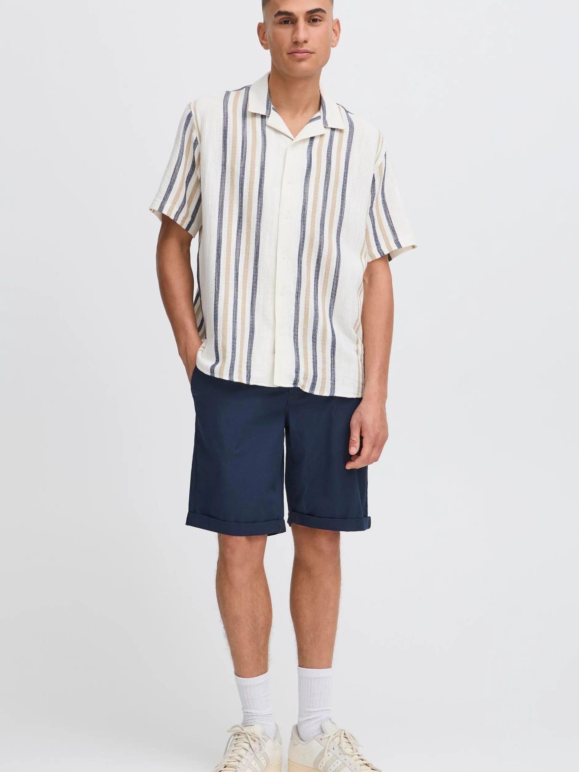Solid Herren Chinoshorts - SDKalaik in blau