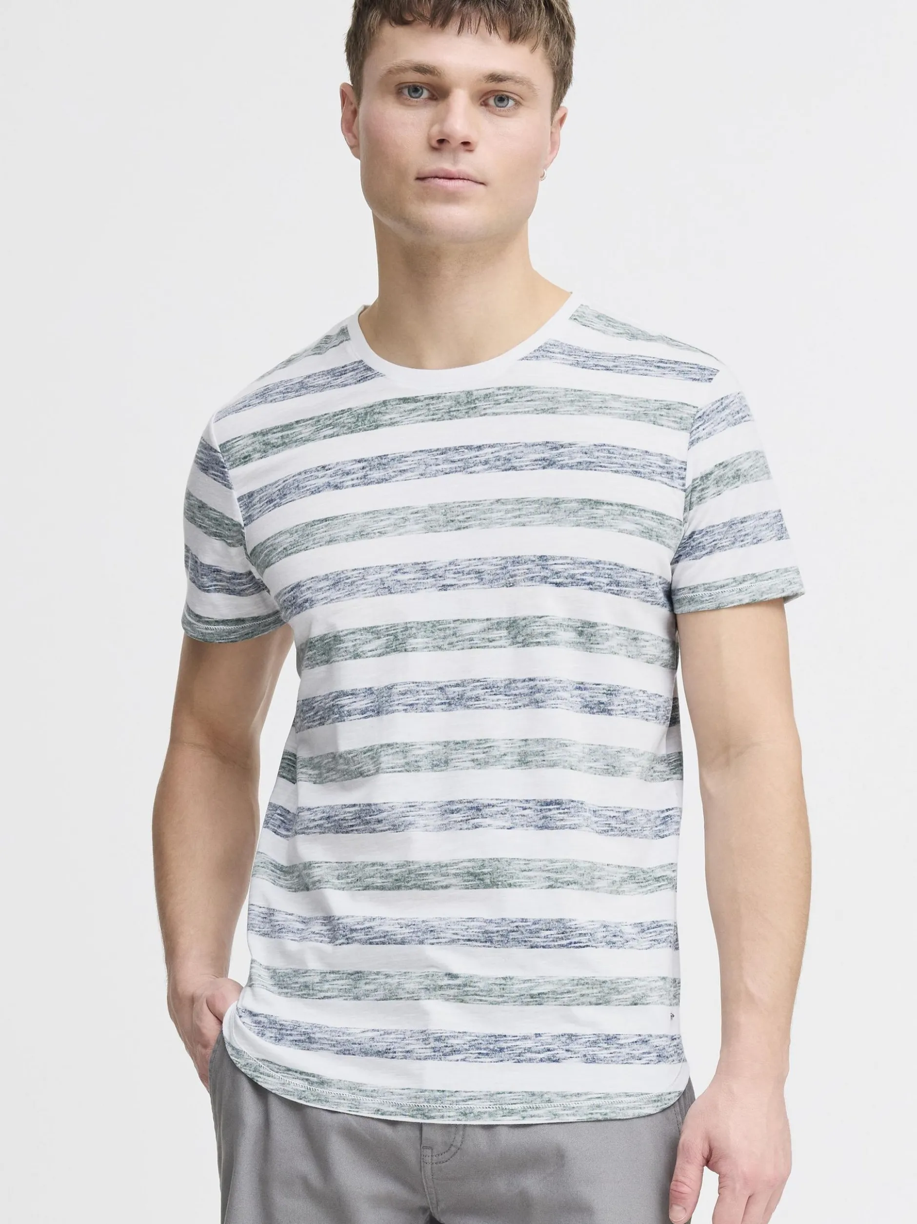 Solid Herren Rundhalsshirt - SDTet in grün