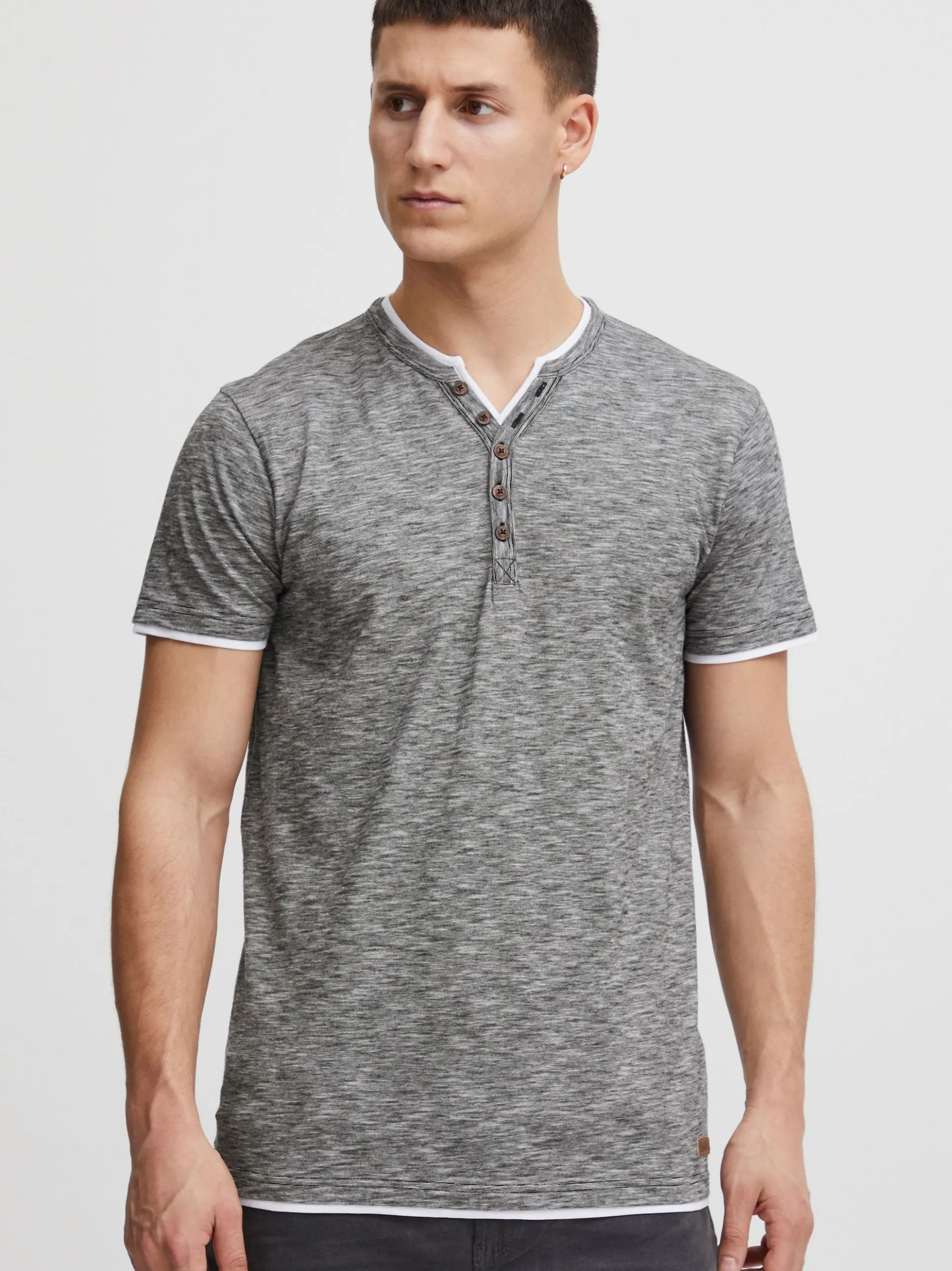 Solid Herren Rundhalsshirt - SDDigos in schwarz