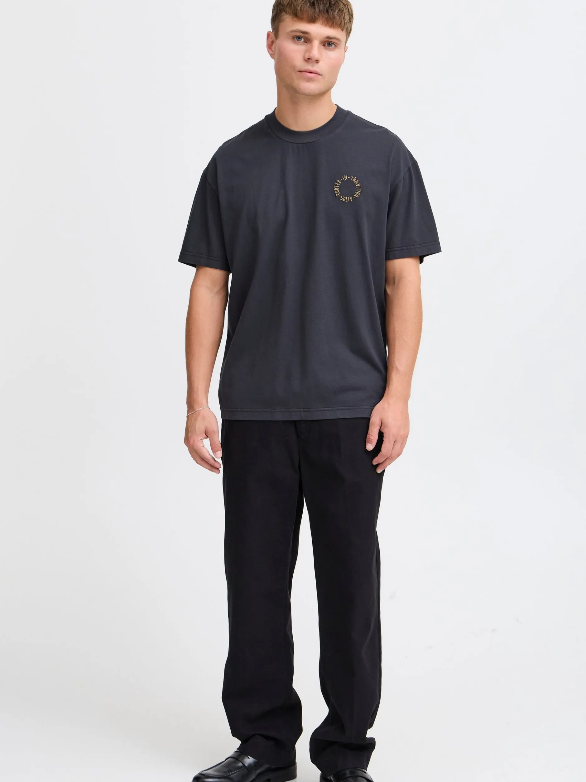 Solid Herren T-Shirt - SDNojus in schwarz