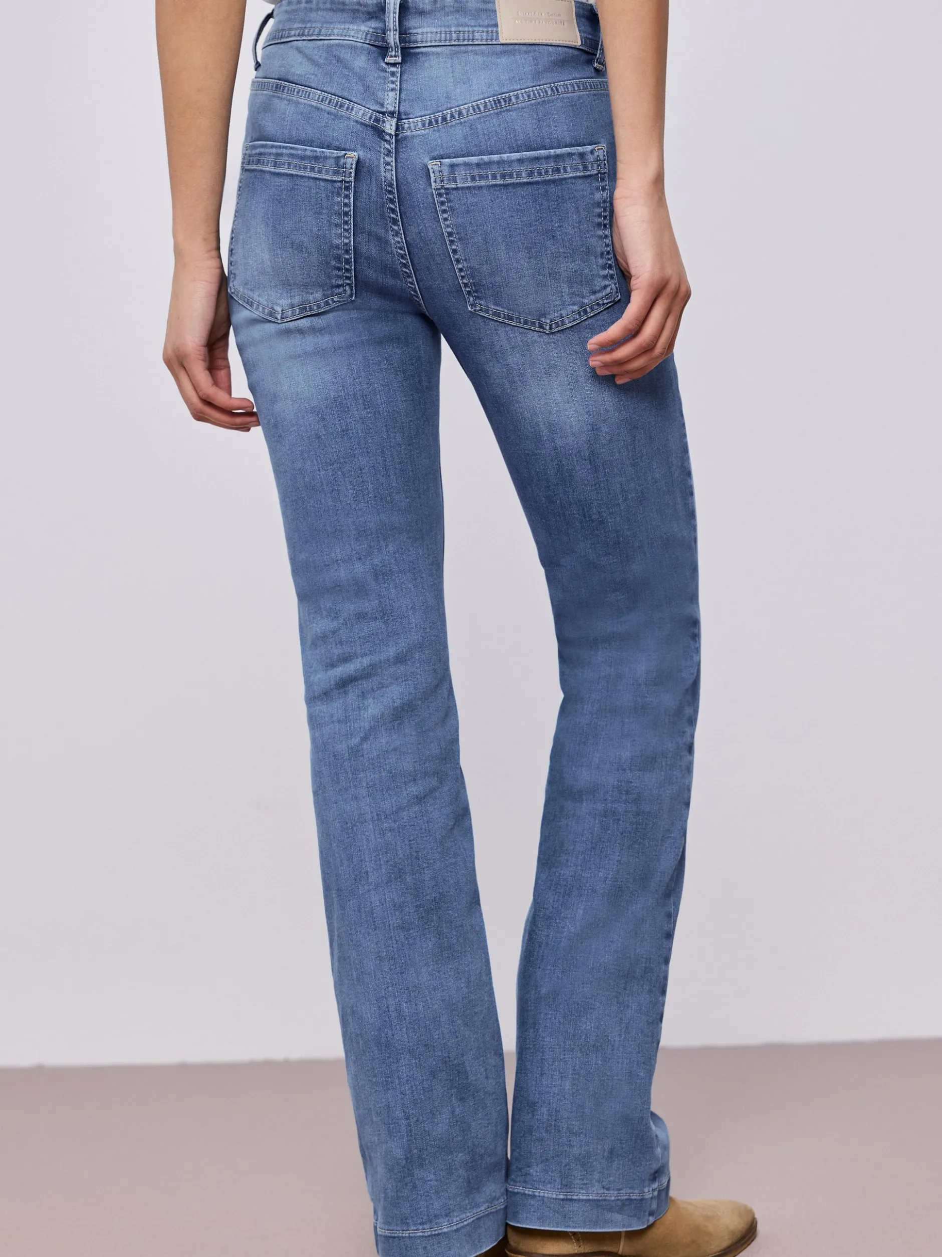 Street One Damen Bootcut Jeans in light stone