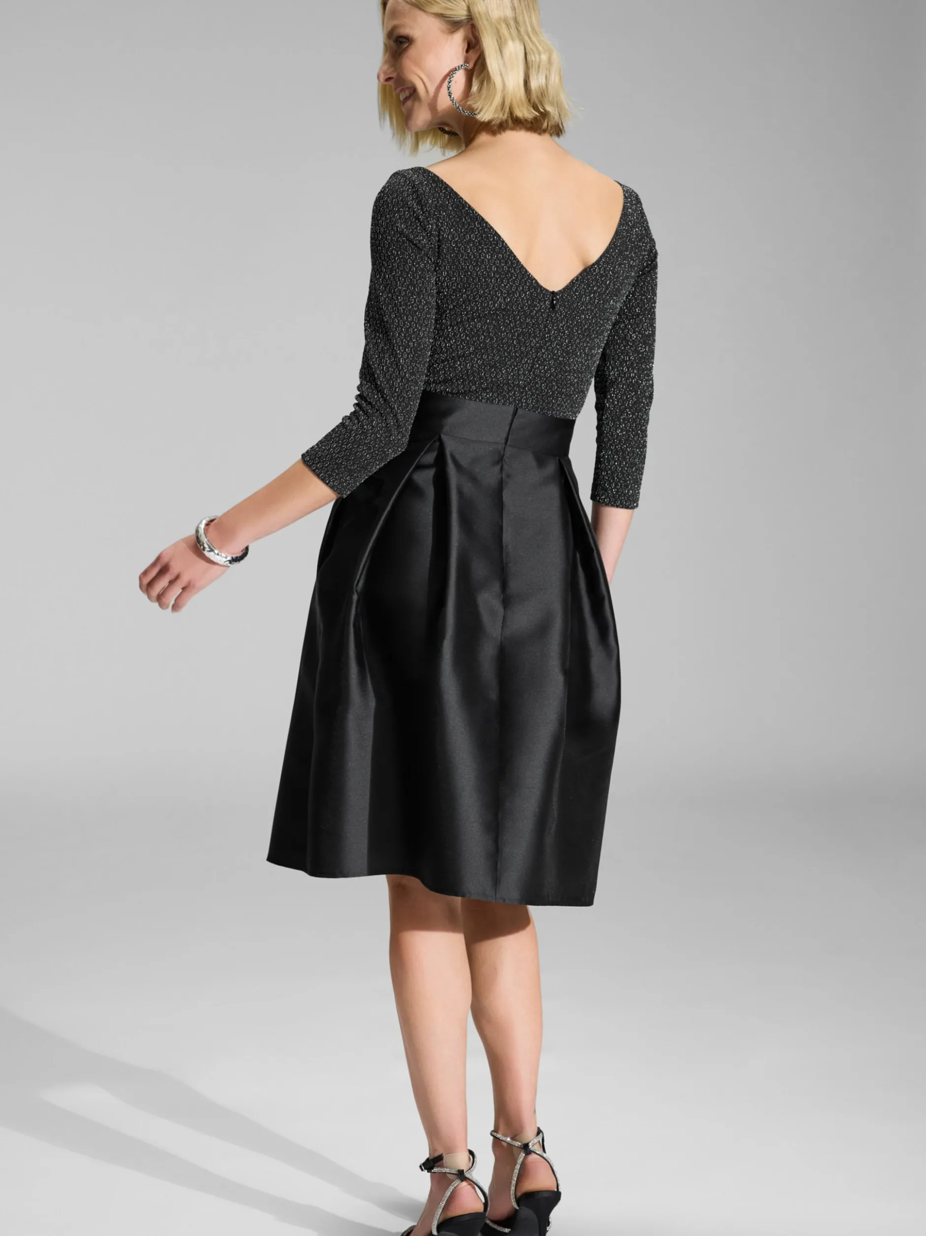 Swing Damen Cocktailkleid in schwarz silber