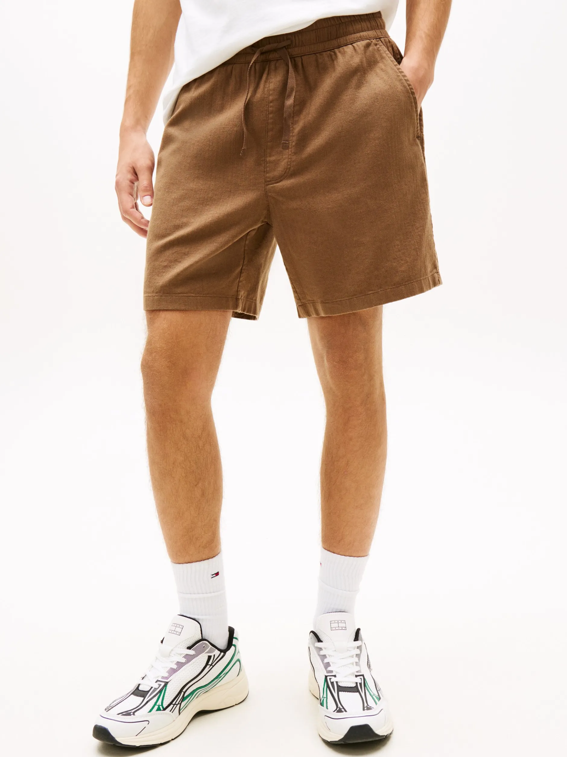 Tommy Jeans Herren Shorts in braun - Länge: kurz