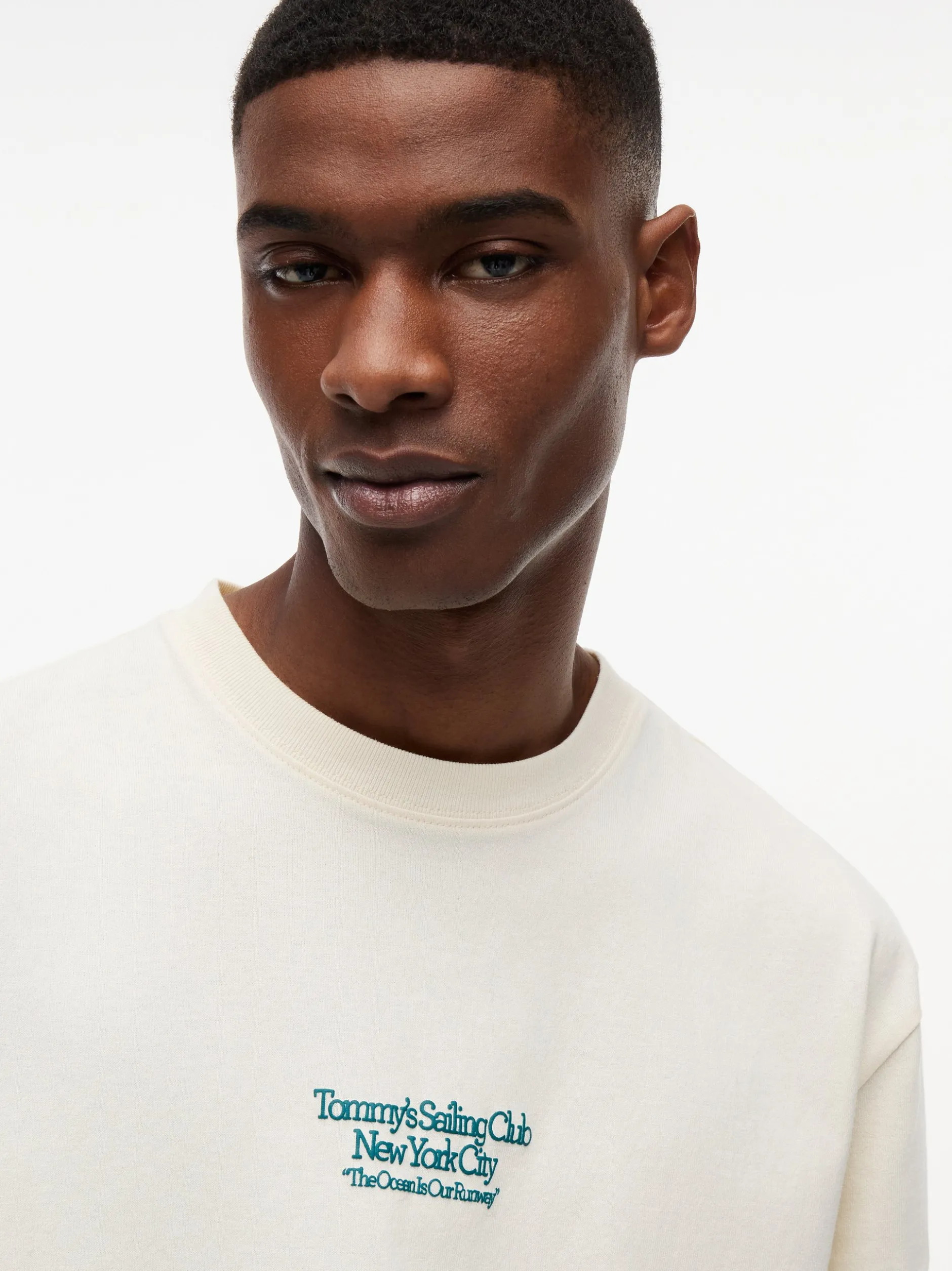 Tommy Jeans Herren T-Shirt in sand - Ärmel: kurzarm