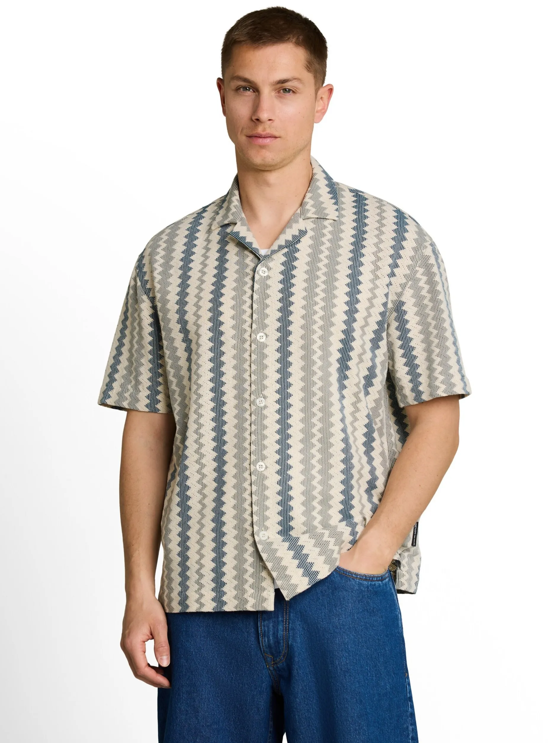 Tom Tailor Denim Herren Kurzarmhemd in beige indigo