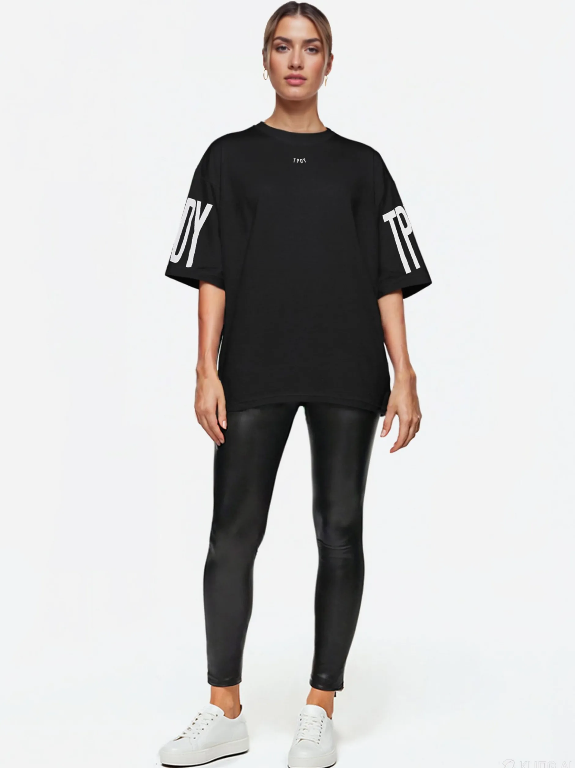 Trueprodigy Damen Oversize-Shirt - Viktor F in schwarz