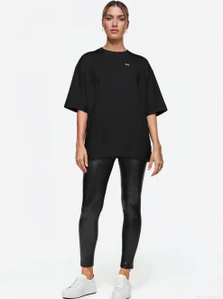 Trueprodigy Damen Oversize-Shirt - Nika F in schwarz