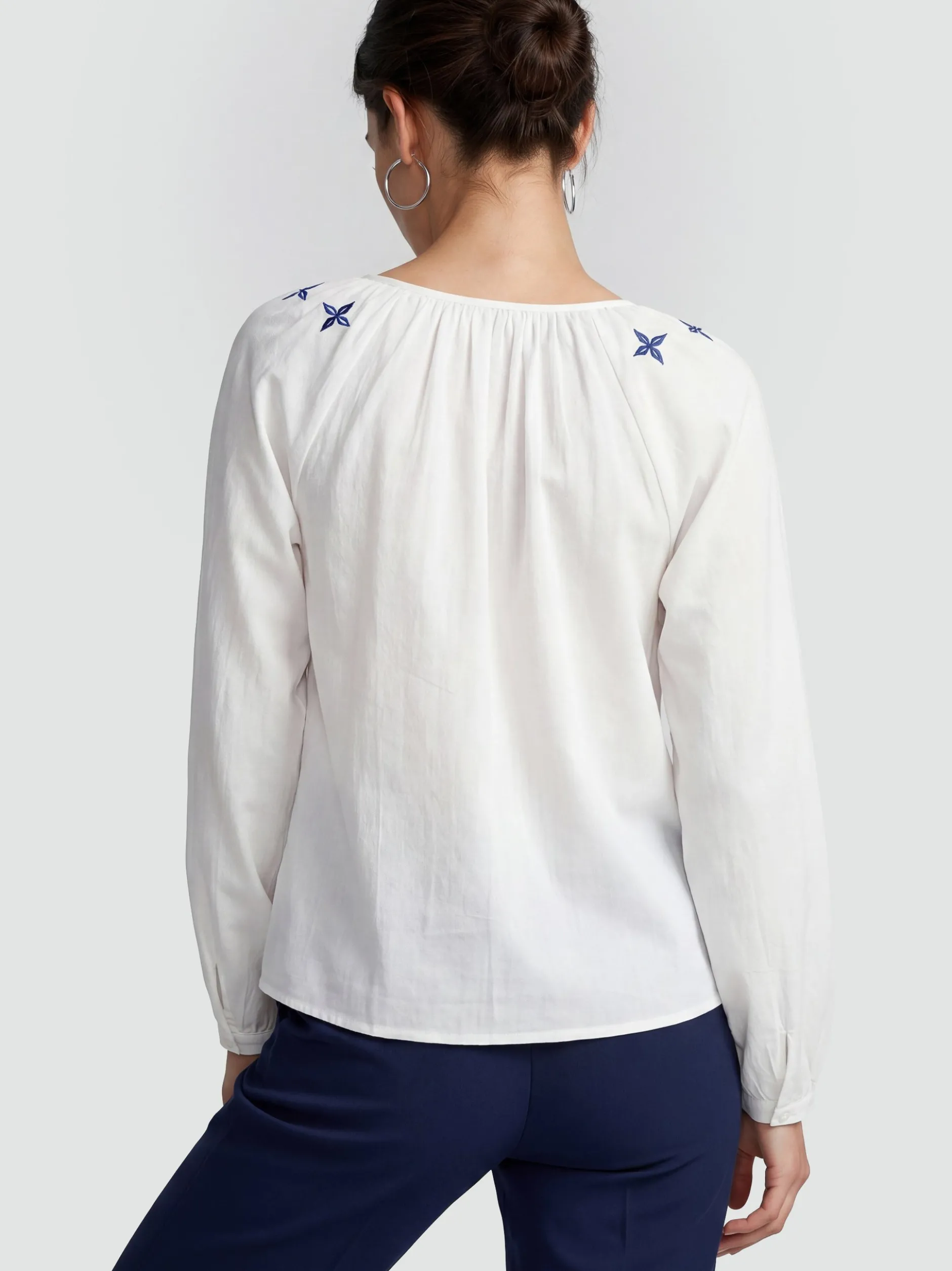 Usha Damen Bluse in weiß - Ausschnitt: Rundhals