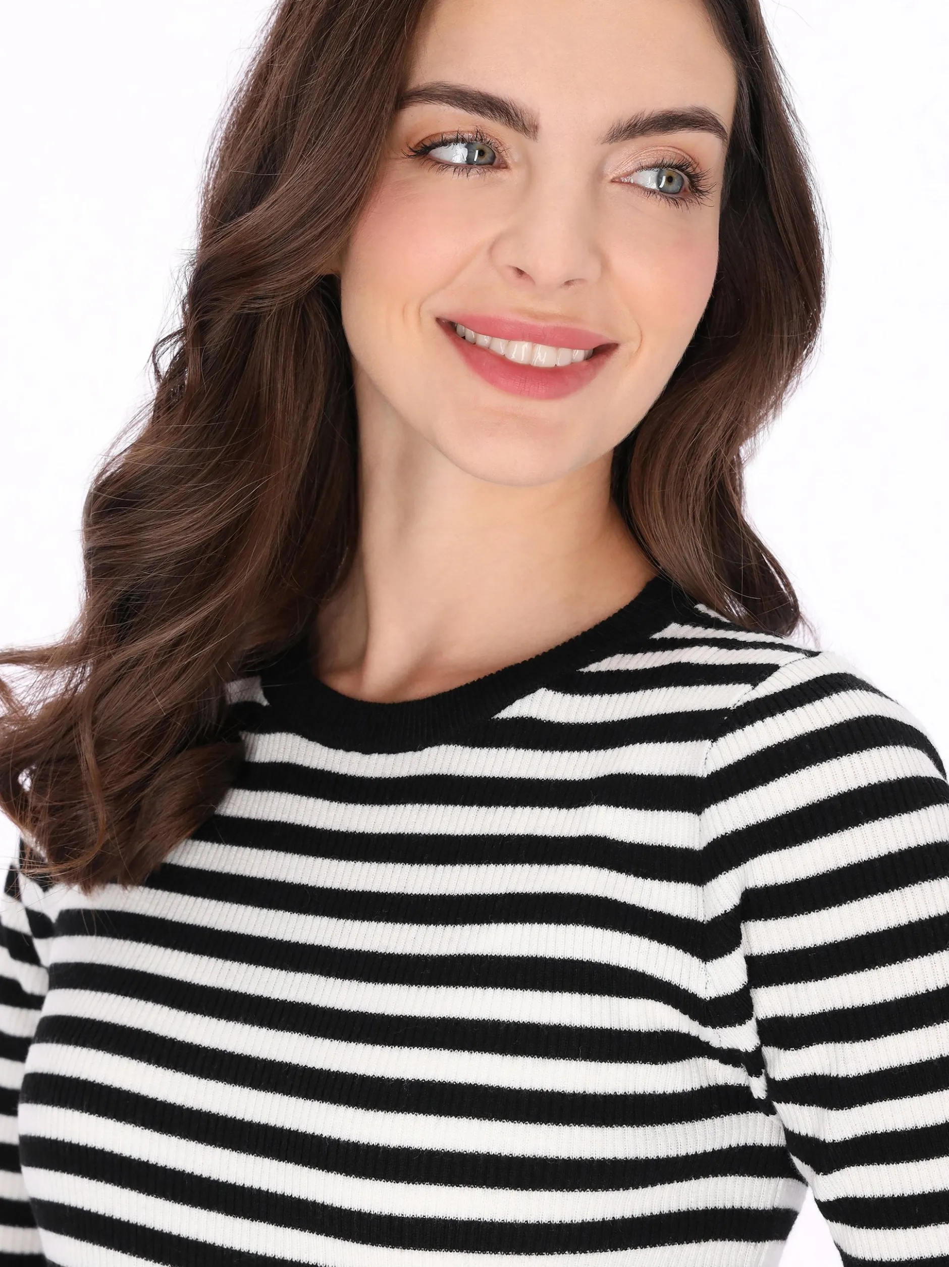 Usha Damen Pullover in schwarz - Ausschnitt: Rundhals