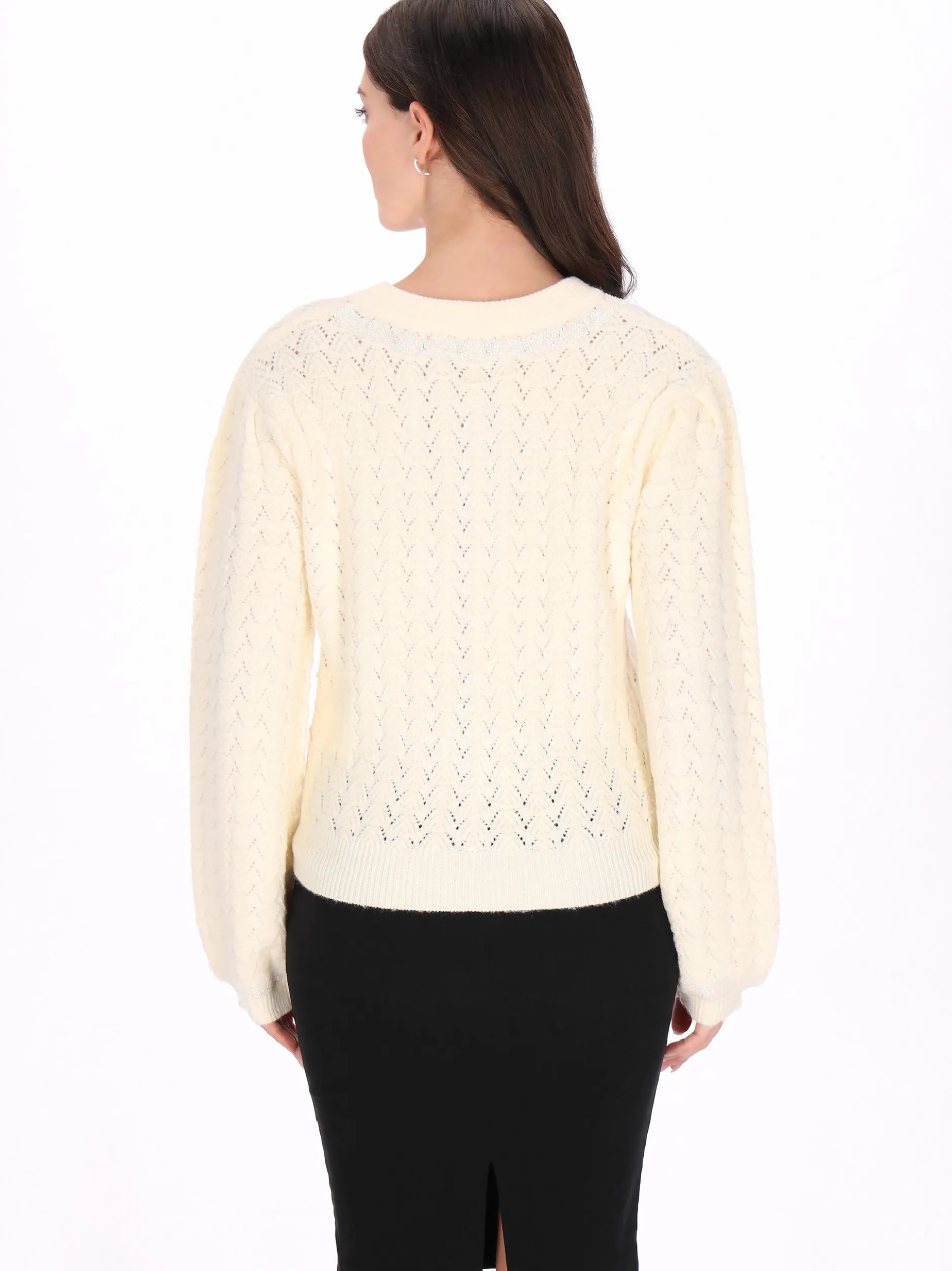 Usha Damen Strickjacke in weiß - Ausschnitt: Rundhals