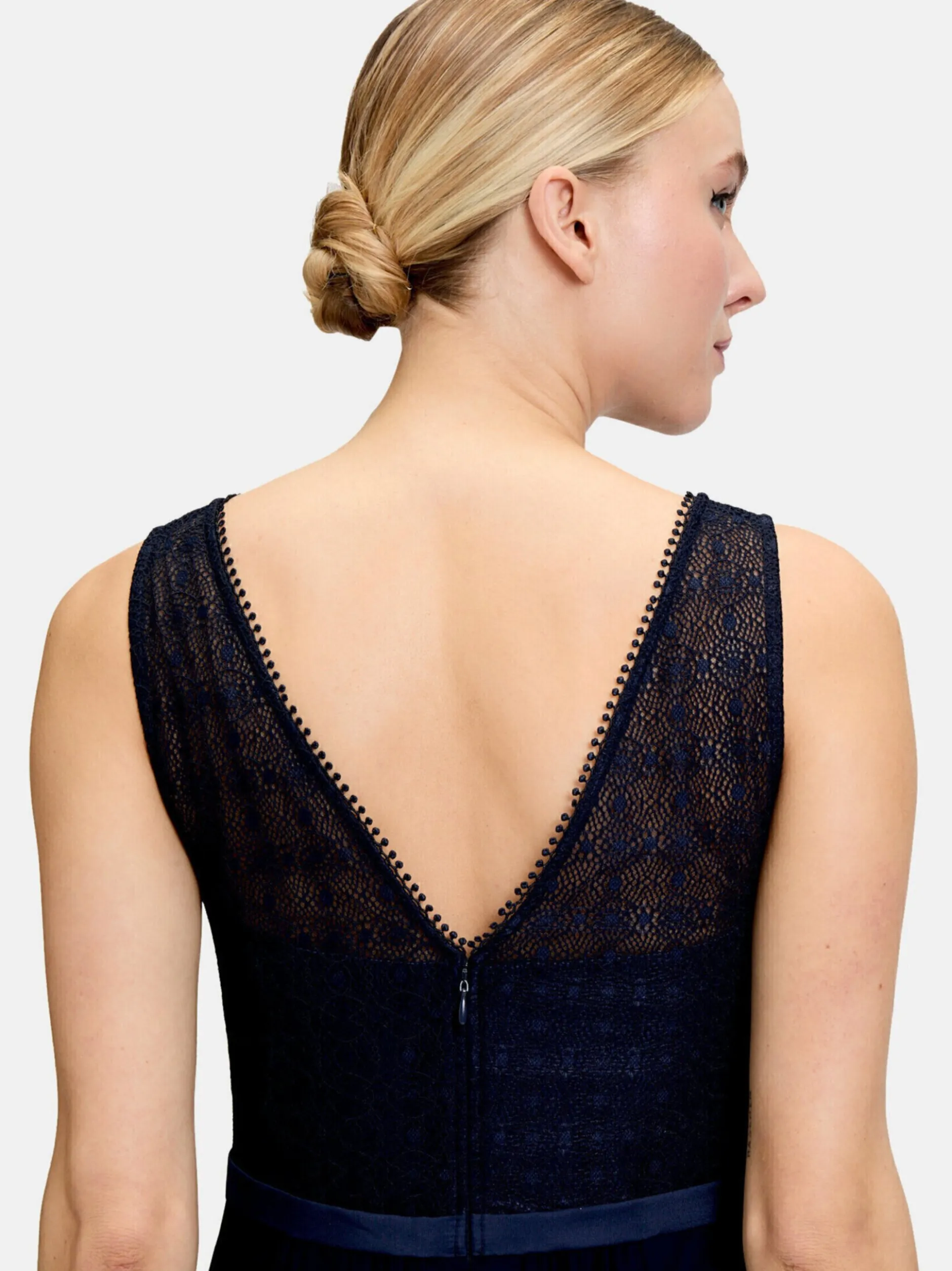Vera Mont Damen Abendkleid in marine blau