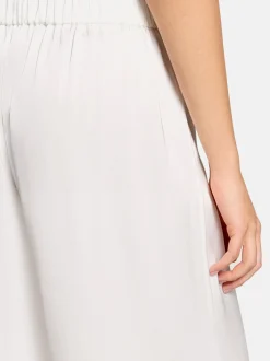 Vera Mont Damen Modern fit Hose in weiß