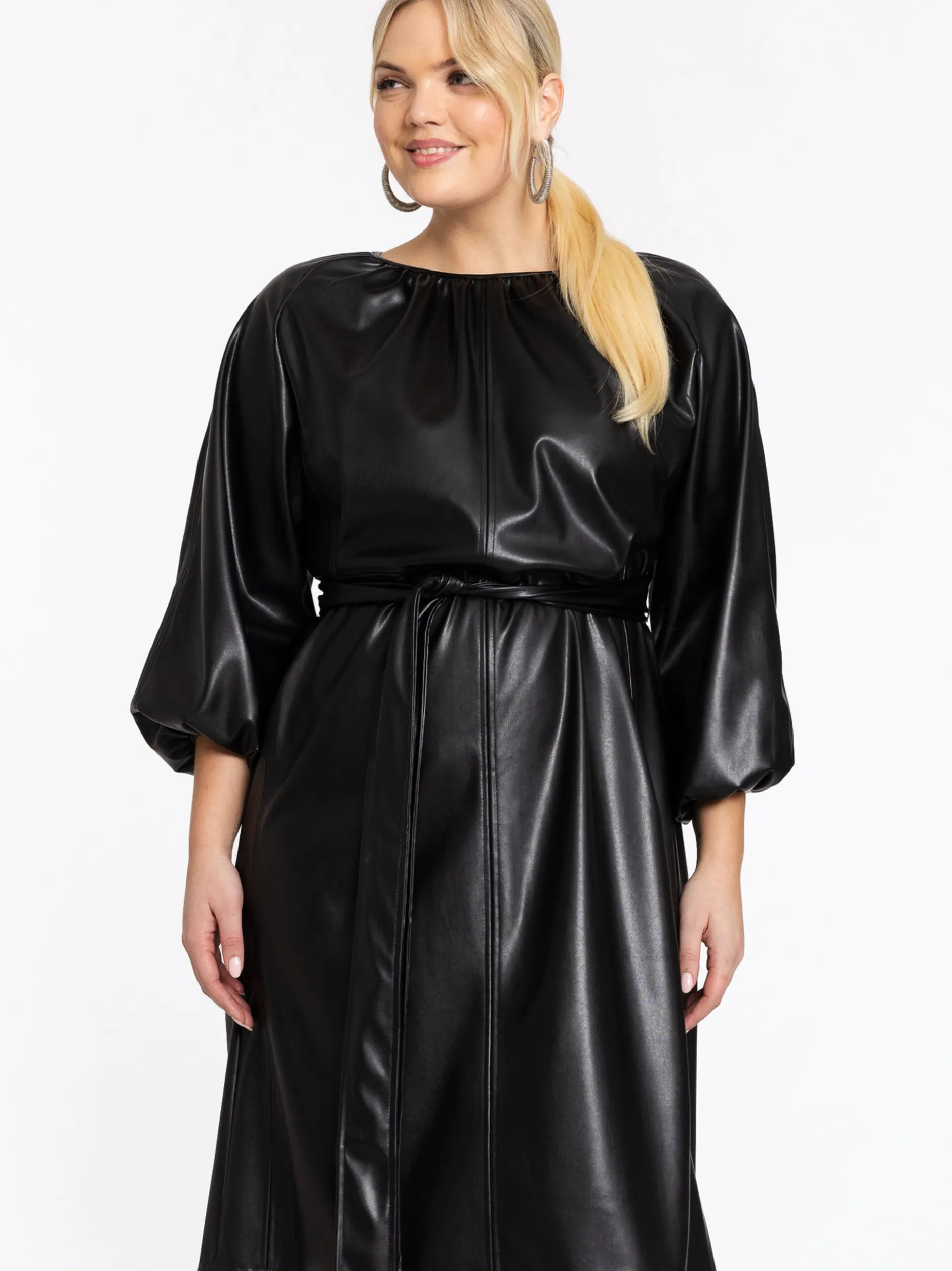 YOEK Damen Kleid in schwarz